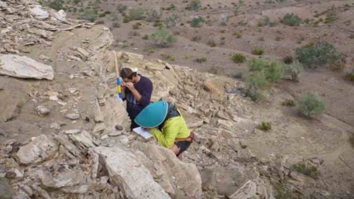 Rock layers preserve record of ancient sea tides near Blythe ...