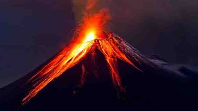 Scientists uncover deep-rooted plumbing system beneath ocean volcanoes ...