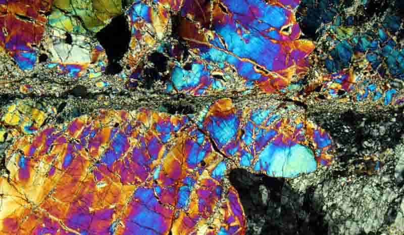 Going with the grains to explain a fundamental tectonic force | Geology ...