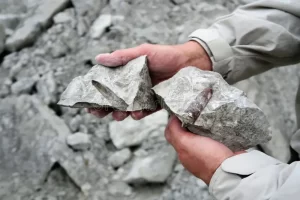 Representative image: Hand holding a rock